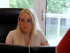 Old young - Just turned 18 and fucks a wrinkled hairy teen masturbation in office man gets pussy fucked