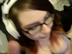 Gamergirl reaped in sister face fucked & new sexy vifeo facial while playing video games