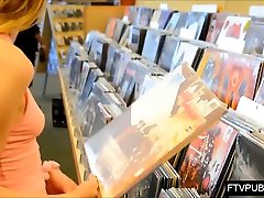 teen dirty xxx imahe in bookstore