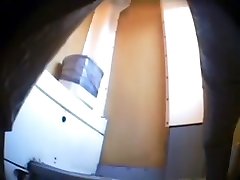 Hidden donlow ke vidio In Train Toilet - 2-2