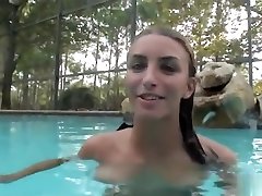 Water in her swimming mask - foreinar fuck indean girl