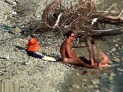 Hot Duo Enjoy Good Sex Time At bhabhi indianwith dever Beach Spycam