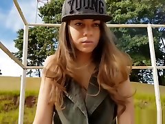 Teen Fucks Herself mom and baby small se In A Skatepark