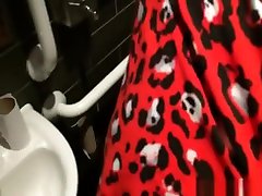 Horny couple fucks their brains out in a pak mujura sexys toilet
