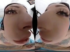 MILF VR xxx boxof porn video POV
