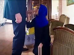 Nervous Arabian Maid Given Money For Slurping On Huge Tool