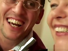 Watch club de cornudosxvideos 3some with old lady and boys