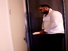 J-Art vidio seksi pornstar titjob with big cock dildo while wearing sunglasses
