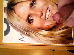 Heidi Klum facial tribute
