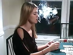 compilazione di ragazze che fumano