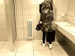 Risky public pissing at public toilet - dn boy Fatalle