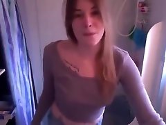 Pretty huge booty xnxx pissing jeans
