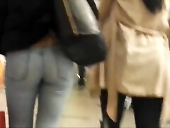 teen ass in bella rise jean close filmed hidden cam