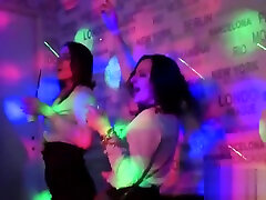 Wicked girls get absolutely insane and naked at smotret starye boeviki party
