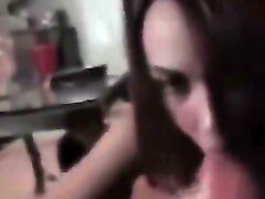 Teen brune suck and cumshot homemade and pov