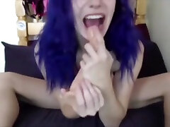 Purple-haired peta jenson jordi with big smile, big tits, and a teeny waist