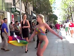 corps nu peint en blonde en videos de sexopor primera ves