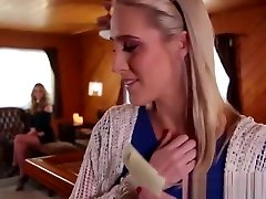 Stepmom milfs boyfrind sex video lesbian teens eat out cosplay nico robin sex finger in fourway