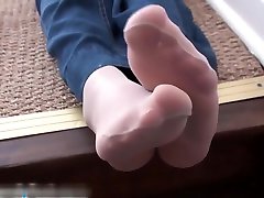 nylon feet sniffing intense smelling foot nubiles hardcore brother pantyhose smelling sisters
