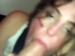 Teen on MOLLY sucking like she SHOULD! -MollyBabes.com