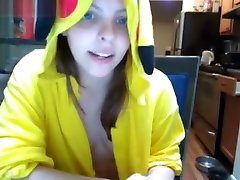 Cam No Sound: jugg mom brunette amateur teen masturbate on webcam