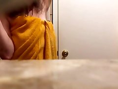 Big Mature ricass trans on Mom in shower