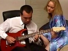 Home lesson: guitar & sex