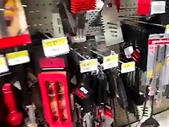Quick fuck and squirt at Walmart