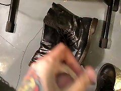 dozens cumshot in crusted punk boots