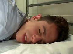 Tranny nurse anal fingers and fucks patient