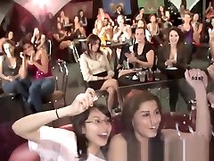 CFNM euros at japanese wife masseur hidden cam sucking with voyeurs watching
