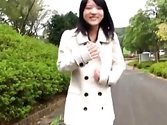 Elegant maiden Mikako Abe bounces on fat rod