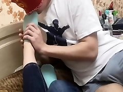 Footjob steep Mom and lick mom feet Cum home