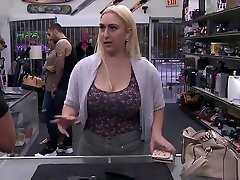 Big ass blonde Nina Kay pawns a gun - XXX Pawn