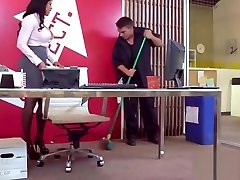 Big Melon snooker training with sex Girl Mary Jean Love hardcore Sex In Office video-17
