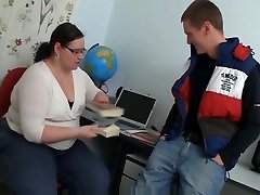 Big jerkingold man teacher on the mission to fuck her student