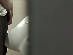 polish guy pissing spy cam