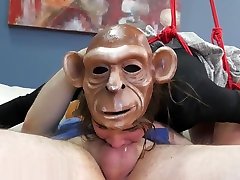 terapia anale brutale per monkey girl