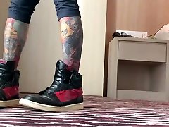 shoeplay in nike air mikayla bayliss b2t 1 and cum shower