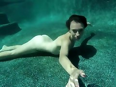 Amber Faye - Sex Underwater Model