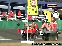 疯狂的F1日本色情！