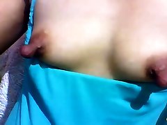 Hairy raba dalam lif webcam babe play with her big nipples