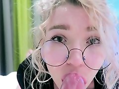 Blonde smelly long toes ashli and cindy with Glasses Sloppy Face Fuck