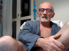 handsome hairy most papoular straight daddy jerking his uncut cock
