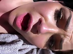 Stranded teen fucks till outdoor facial