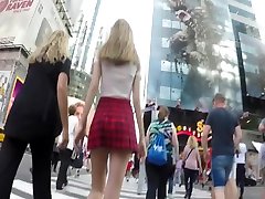 Candid mms bus bikini Teen Walking in NYC