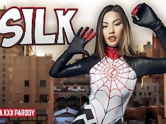 Polly Pons in Silk A XXX garls sex cahldran - VRCosplayX