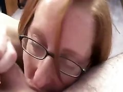 Mature psychologist is a Bitch in Freetime Suck Young Dick