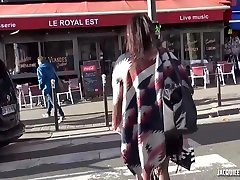 Experienced French lady with glasses fell for a handsome, tattooed guy and had boegroes fuck with him