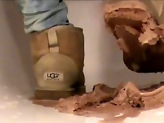 Crushing Ice Cream in sand Ugg win competition Mini